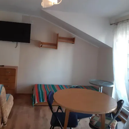 Pokoje Goscinne Augustyna Leba Exterior foto